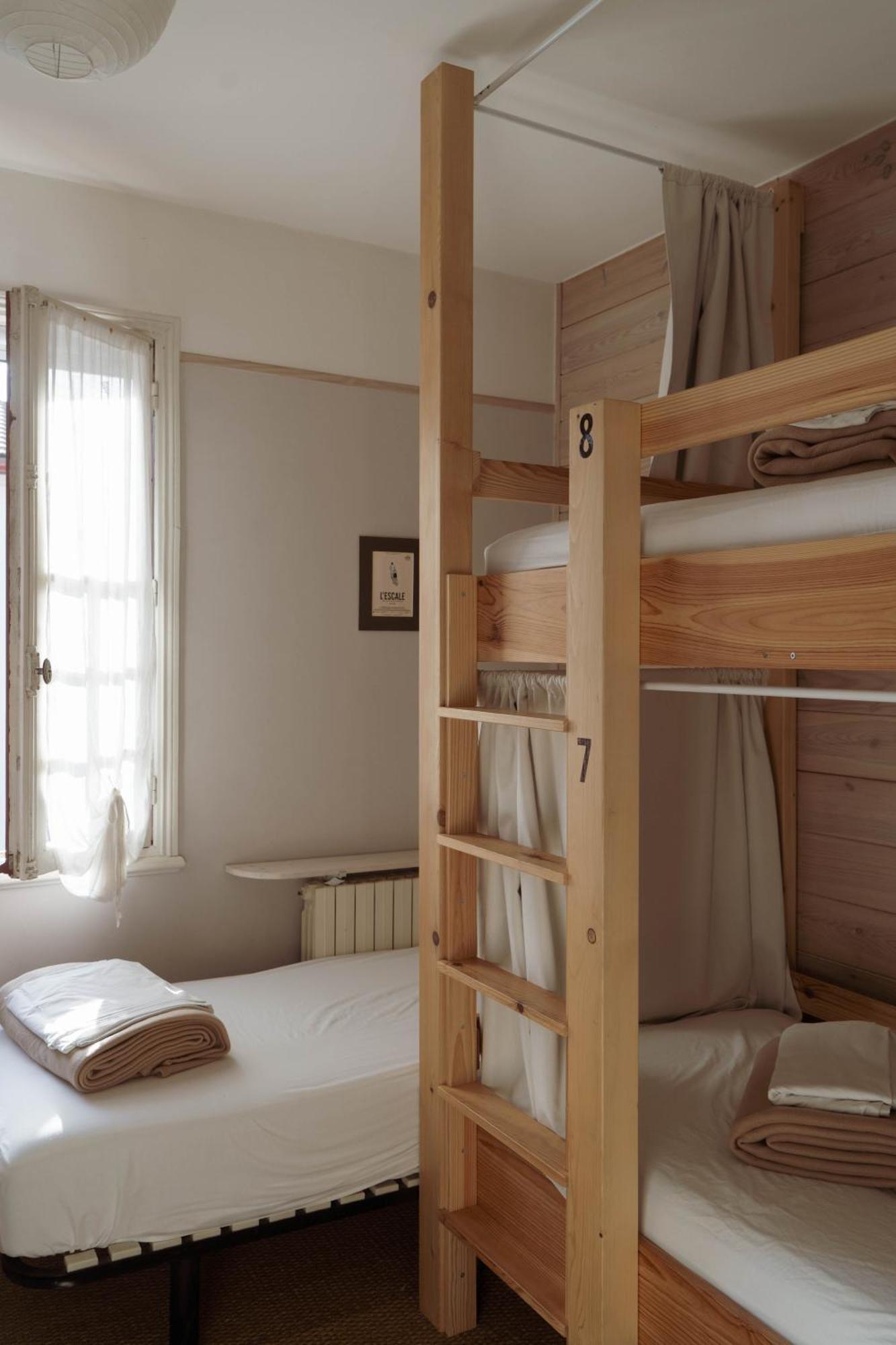 L'Escale Surf Hostel - Auberge De Jeunesse Guéthary Zimmer foto